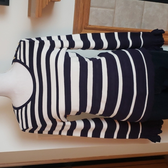 White House Black Market Pullover Sweater - Picture 1 of 5
